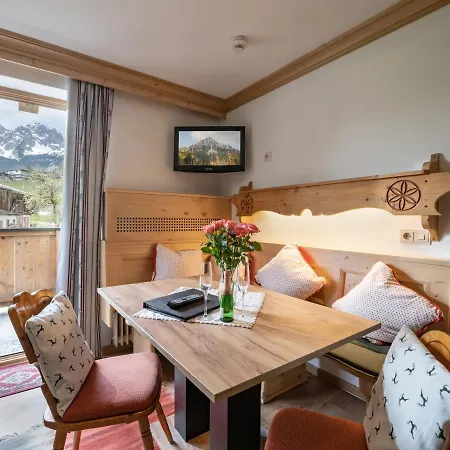 Schnapperhof Guest house