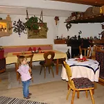 Konukevi Schnapperhof 3*